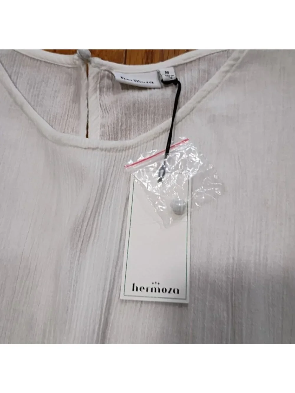 Hermoza Womens White Short Sleeve Romper Lightweight Medium Size M - Picture 2 of 11